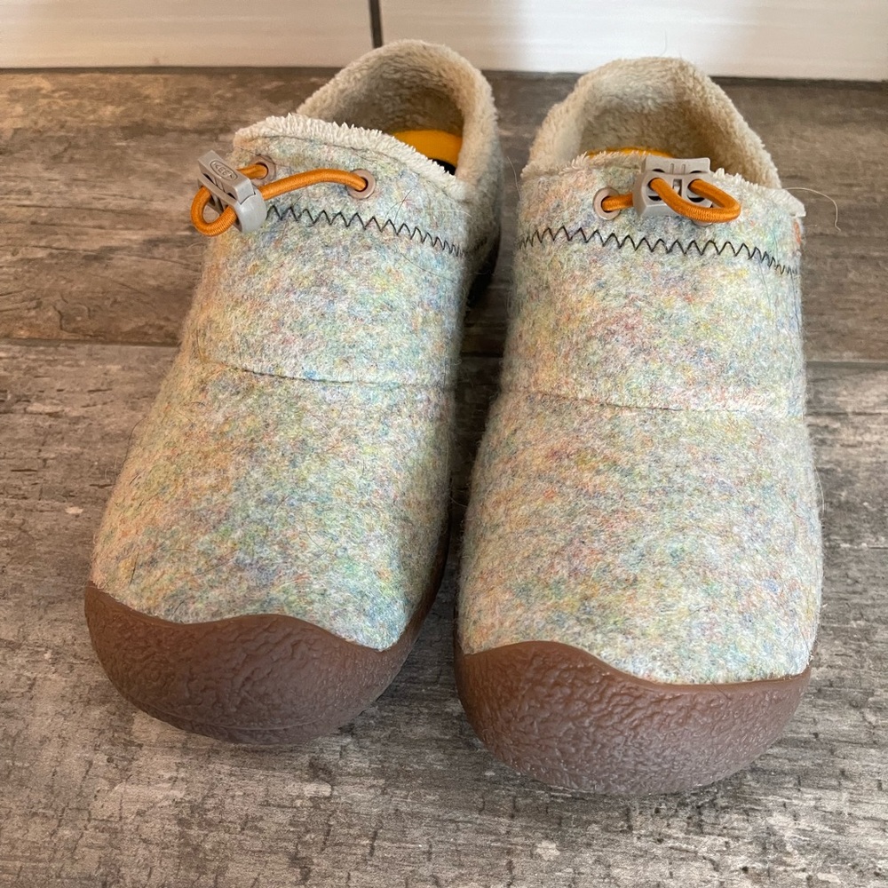 Keen Howser III slide size 8.5